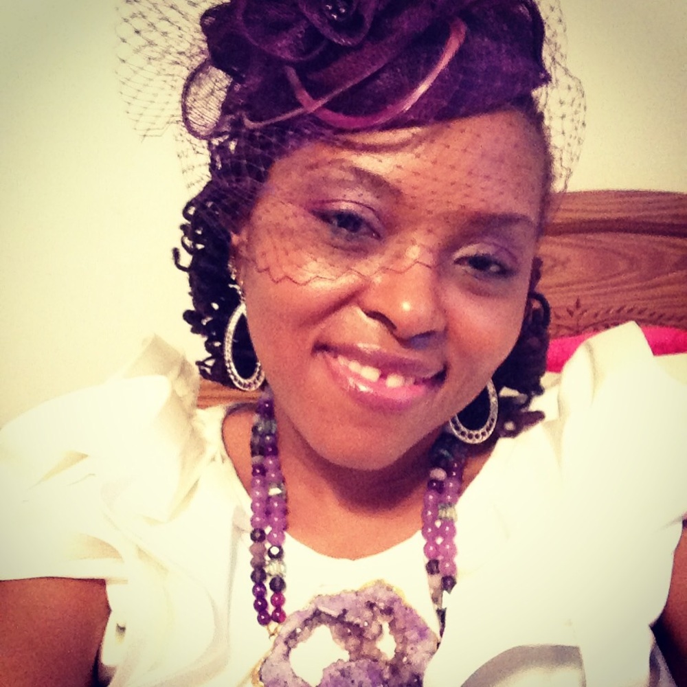 Meet your Posher, Jamila